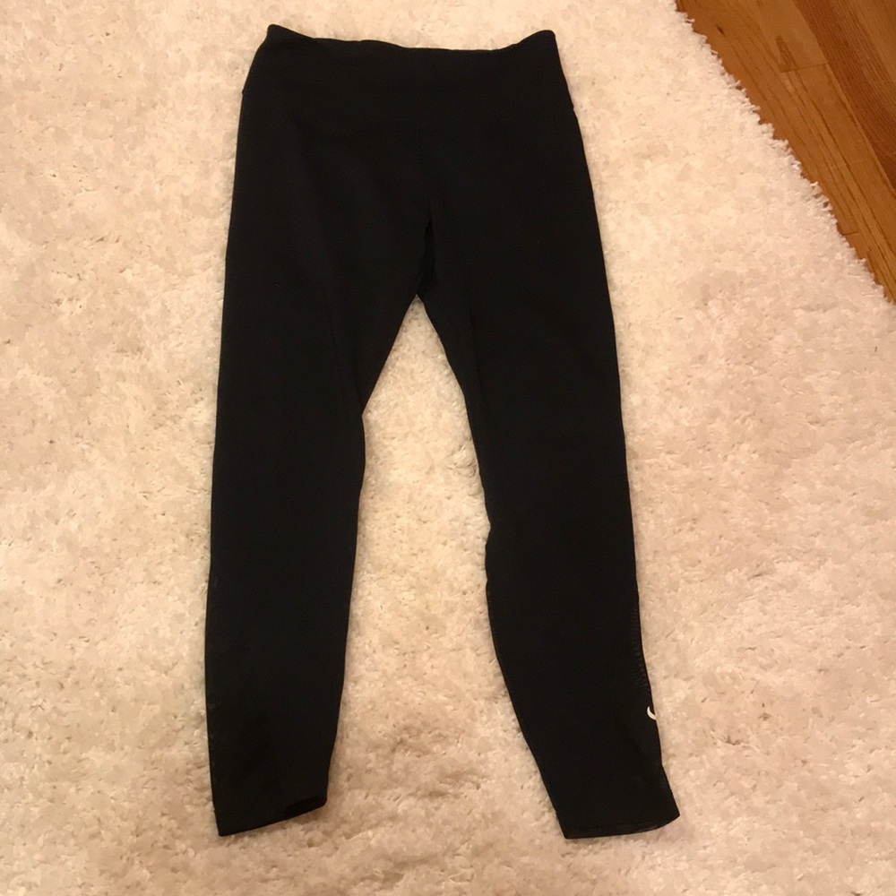 Mesh calf black Nike leggings in good condition